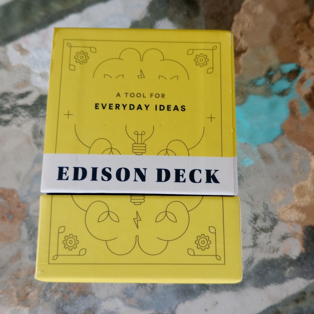 Box of prompt cards